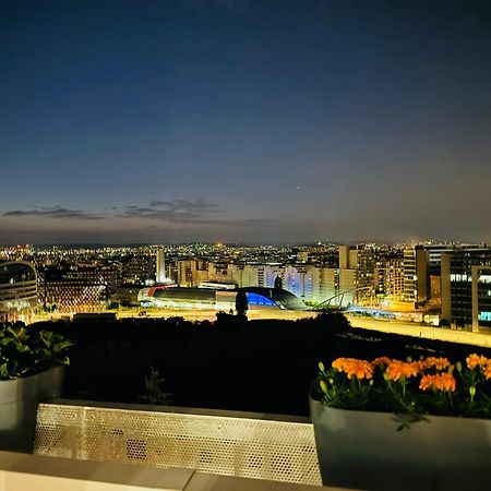 Luxury 2 Rooms Apartment With Balcony Пюто Экстерьер фото