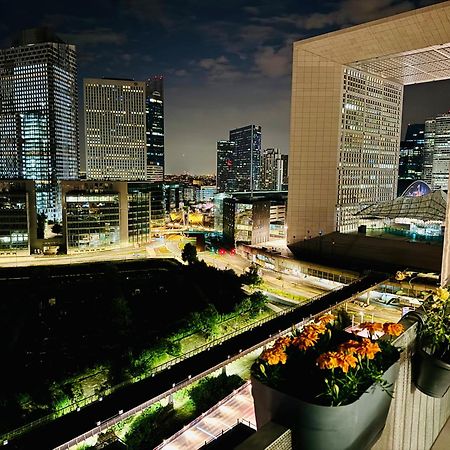Luxury 2 Rooms Apartment With Balcony Пюто Экстерьер фото